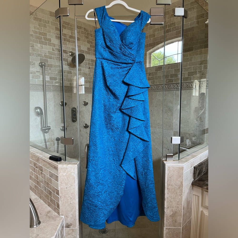 Tadashi Shoji floral-motif ruffled maxi dress - blue
